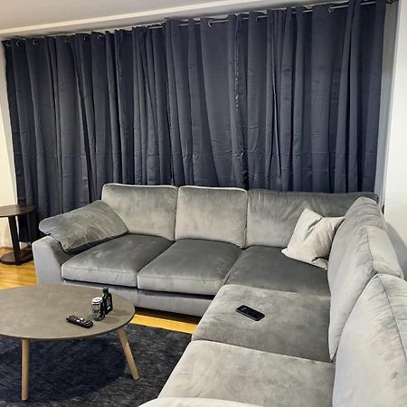 Luxury Apartments Dagenham Extérieur photo