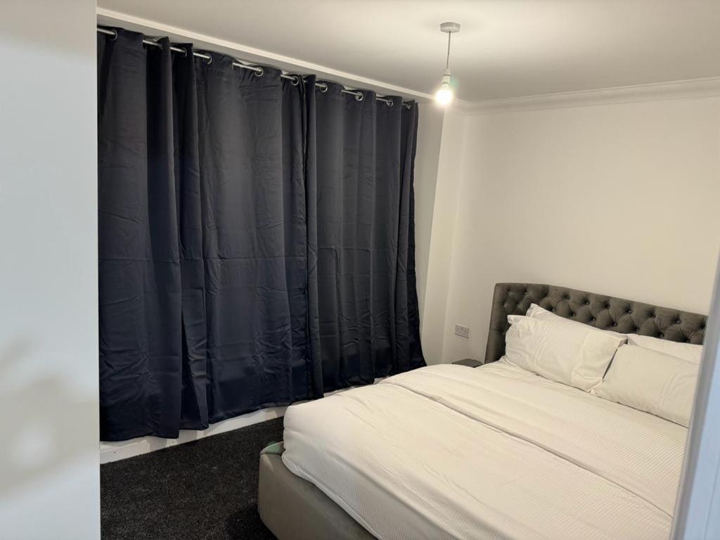 Luxury Apartments Dagenham Extérieur photo