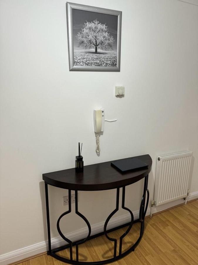 Luxury Apartments Dagenham Extérieur photo