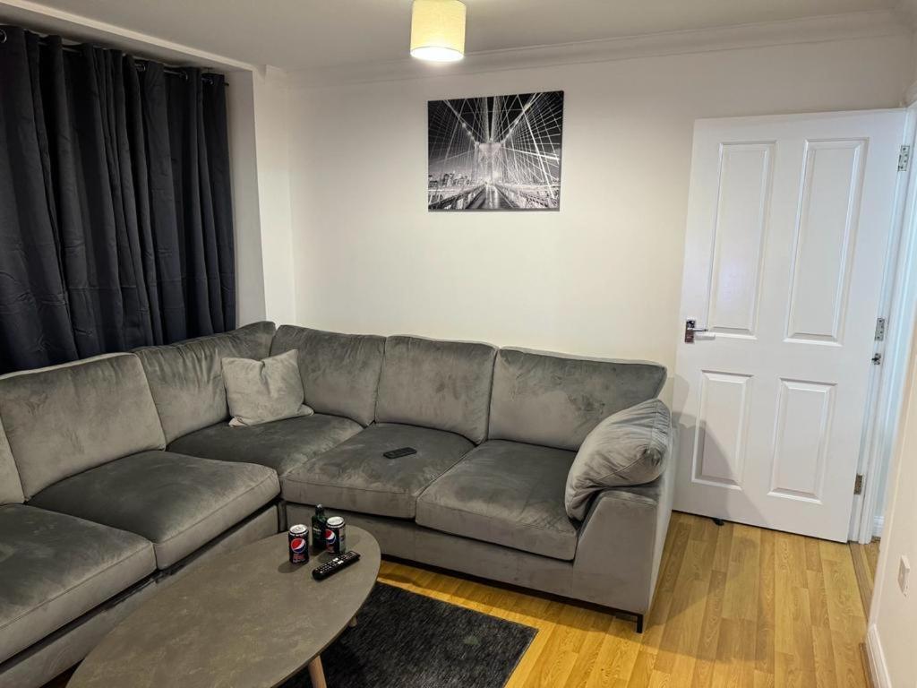 Luxury Apartments Dagenham Extérieur photo